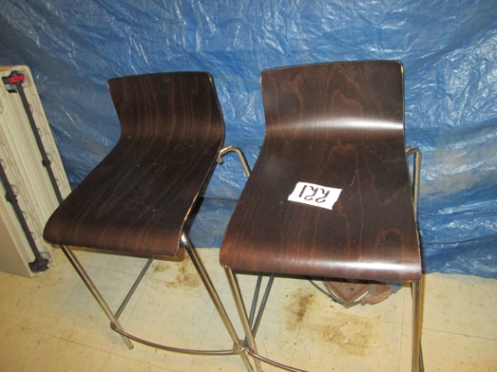 2x Wood Stools