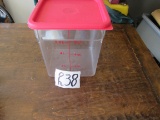 Cambro 8 Quart Container With Lid