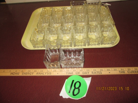 22 Clear Glass Condiment Caddies