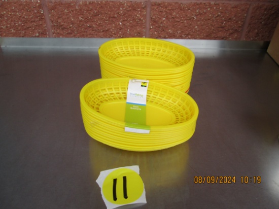 28 Serving Baskets