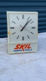Skil Power tools clock with fluorescent light