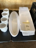 LOT - ASST PLASTIC SPECIALTY PLATES & BOWLS