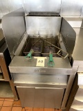 DEAN S/S HIGH-VOLUME 65LB FRYER W/CASTERS MOD. CFSMC160GN