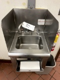 S/S WALL HAND SINK W/SIDE SPLASHES & PAPER TOWEL DISPENSER