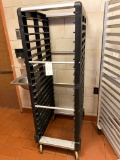 RUBBERMAID PLASTIC BAKERS RACK