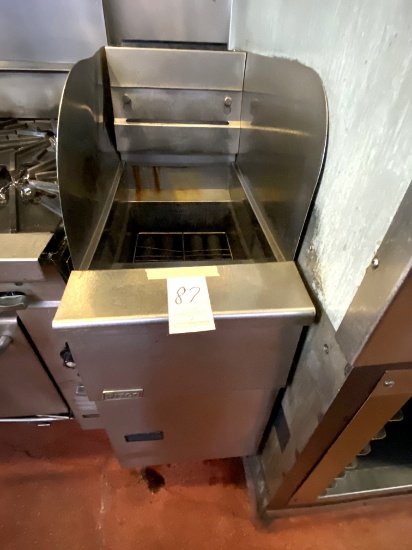 PITCO S/S 40LB FRYER W/SPLASHGUARDS 110K BTUs MOD. SG14