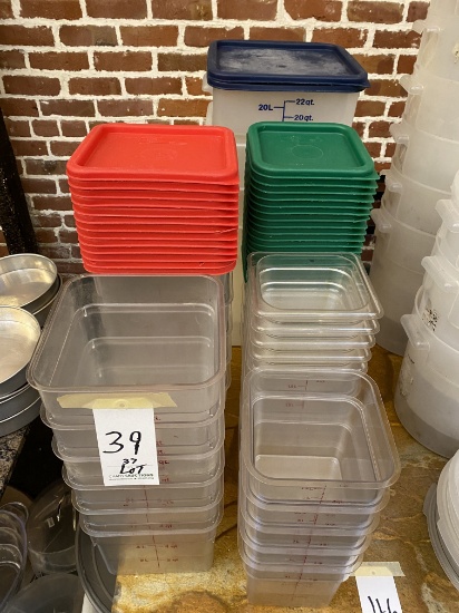 *LOT*(37)CLEAR PLASTIC FOOD CONTAINERS W/SOME LIDS