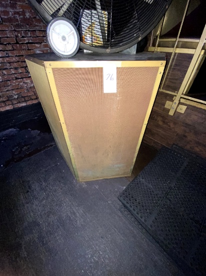 CUSTOM 30"X30"X44" HEXAGONAL PLATFORM