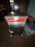 VULCAN S/S UNDERCOUNTER FOOD WARMING CABINET W/CASTERS (NEEDS WORK)