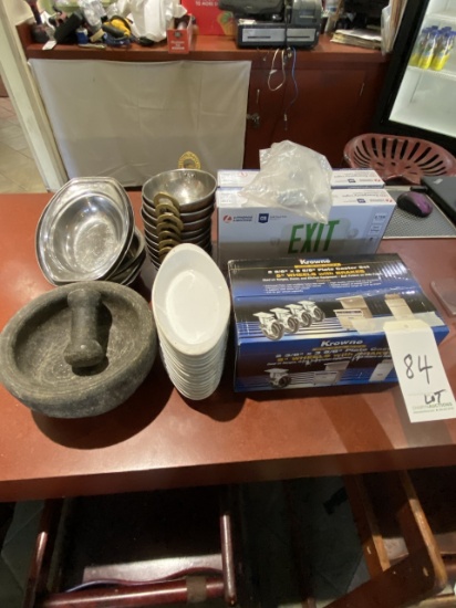 *LOT*ASST RESTAURANT SUPPLIES