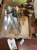 *LOT*(18)ASST CHEF'S KNIVES W/BLOCK