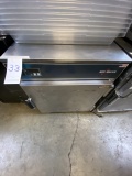 ALTO-SHAAM S/S HALF-SIZE HOLDING CABINET W/CASTERS MOD. 760-S