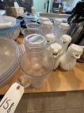 *LOT*ASST PLASTIC PITCHERS & POURERS