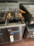 PITCO S/S 40LB 107K BTU FRYER W/(3)FRY BASKETS MOD. 40D