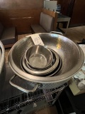 *LOT*(7)ALUMINUM COLANDER & S/S BOWLS