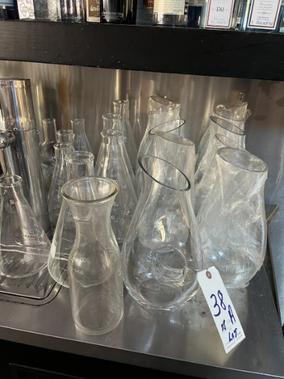 *LOT*(33)ASST BEAKERS, VASES & DECANTERS