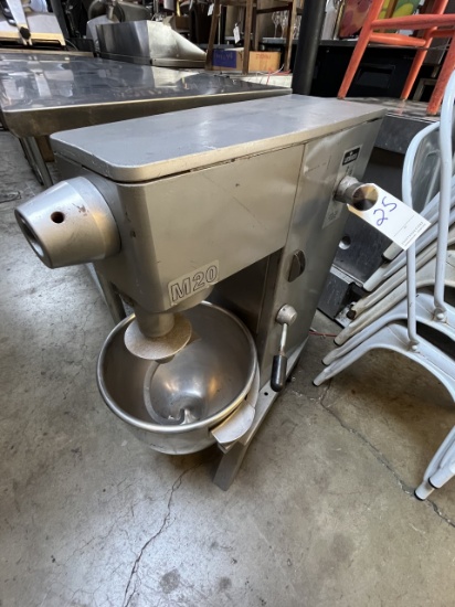 UNIVEX 20QT MIXER W/BOWL & HOOK MOD. M20