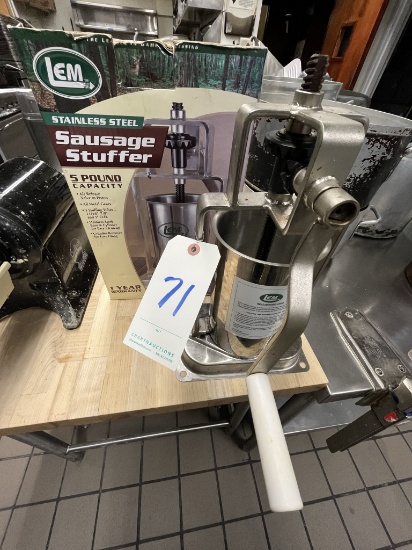 LEM METAL 5LB MANUAL SAUSAGE STUFFER W/BOX
