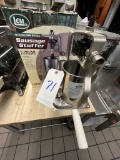 LEM METAL 5LB MANUAL SAUSAGE STUFFER W/BOX