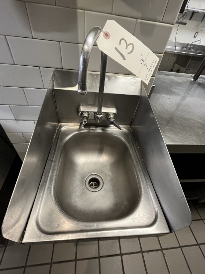 S/S 13" WALL HAND SINK W/SPLASHGUARDS