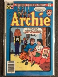 Archie Comic #325 Archie Series 1983 Bronze Age Cartoon Comic