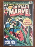 Captain Marvel Comic #40 Marvel Comics 1975 Bronze Age Starleech 25 cents