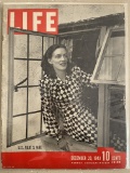 Vintage Life Magazine December 1943 Golden Age US Pilots Wife 10 Cents