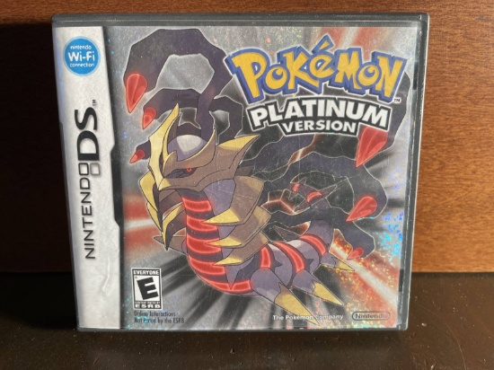 Pokemon Platinum Version Nintendo DS Game with Case & All Instructions in Like New Condition