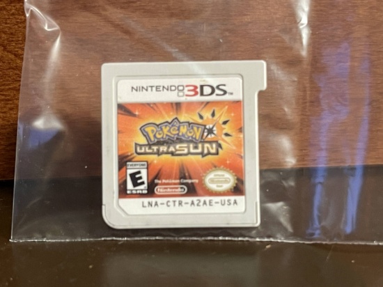 Pokemon Ultra Sun Nintendo 3DS Game Cartridge Clean Tested Works Great