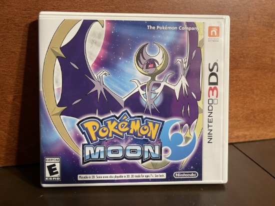 Pokemon Moon Nintendo 3DS Game Cartridge & Game Case with Complete Pokedex Game Case & Intructions C