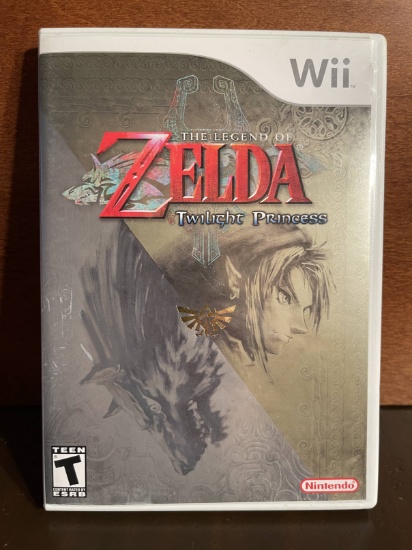 Zelda Twilight Princess Wii Game with Instructions and Game Case All in Excellent Condition