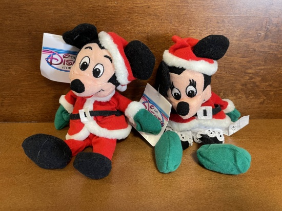 2 Disney Store Exclusive Mini Bean Bag Figures Santa Minnie Mouse 7 Inches Mickey Mouse 7 Inches Lik