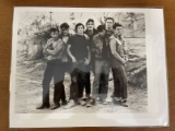 Photo Still 8x10 of the Cast of The Outsiders 1982 Patrick Swayze C Thomas Howell Ralph Macchio