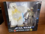 Star Wars Collector Series 12 Inch Luke Skywalker Vs Wampa 1997 NEW Kenner Lucasfilm