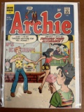 Archie Comic #220 Archie Series 1972 Bronze Age Cartoon Comic 20 Cents Dan DeCarlo