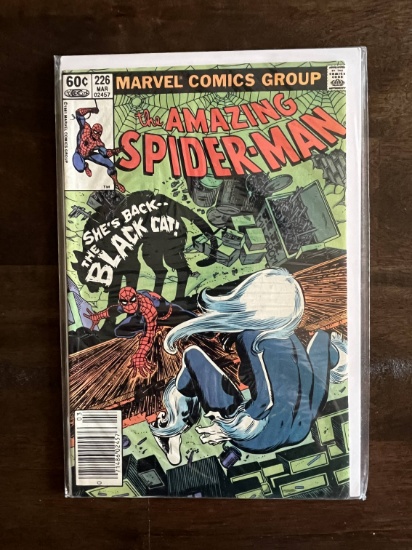 Amazing Spider-Man Comic #226 Marvel 1981 Bronze Age Welcome Back Black Cat