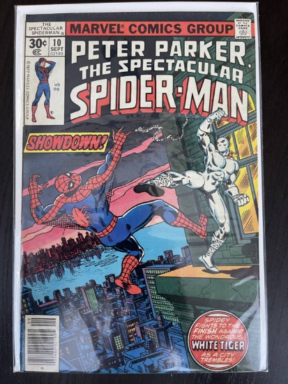 Spectacular Spider-Man Comic #10 Marvel White Tiger Showdown 30 Cents 1977 Bronze Age