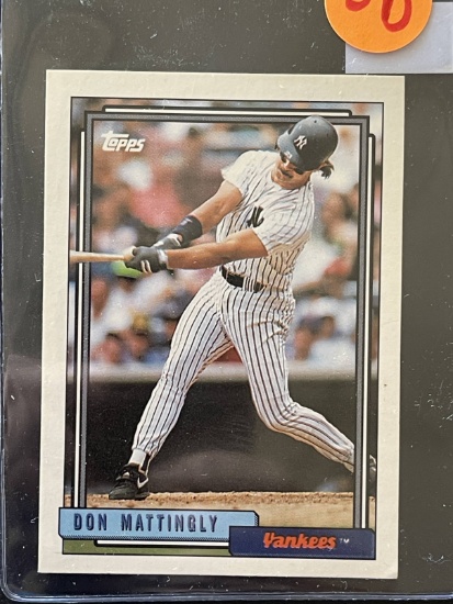 Don Mattingly Yankees Baseball Card 1992 Topps #300