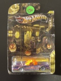 Hot Wheels Crumpled Card 1966 TV Series Batmobile 2012
