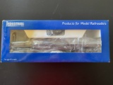 Model Railroad Industrial IDM 7503 - 027 Flat Car w/ Bulkheads & Stakes ATSF NIB