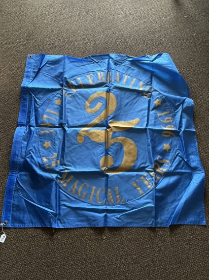 Disney WDW 1996 25th Anniv. Park Banner