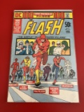 The Flash Comic #214 DC Comics Bronze Age KEY