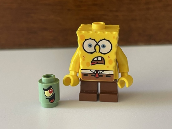 SpongeBob SquarePants Minifigure Lego Chum Bucket Set with Plankton