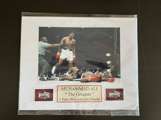 Muhammad Ali Signed Photo in Matte Boxing Hall of Fame The Greatest No COA 3 Time Heavyweight Champ