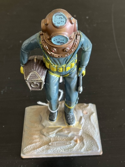 Antique Aquarium Deep Sea Diver Ornament