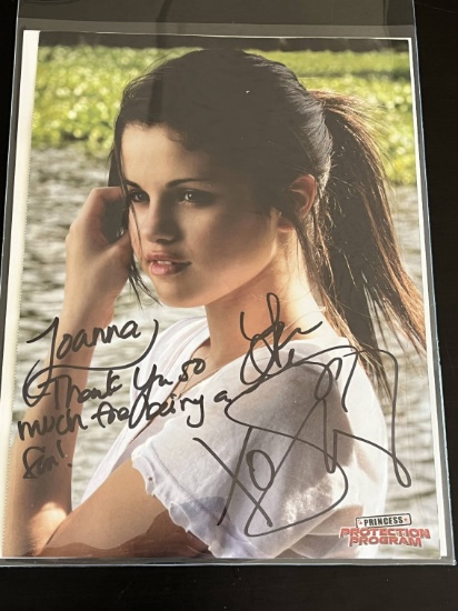 2009 Signed Selena Gomez Color Photo.