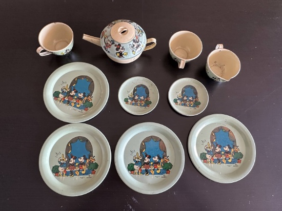 Great! 1930's Disney Tin Litho Toy Tea Set.