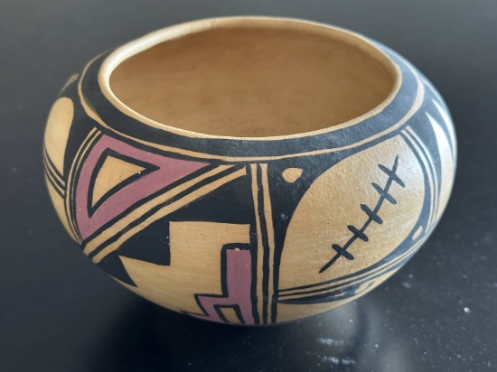 Antique Southwest Indian / Native-American Bowl.