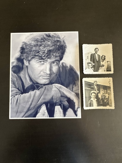 (2) 1950's Candid Photos of Fess Parker (Davy Crockett).