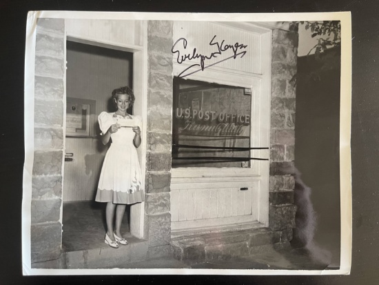 Evelyn Keyes Original Signed Photograph/Gone With The Wind Linked Actress